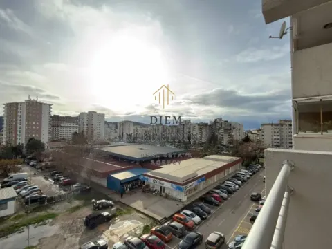 Rent, two bedroom apartment, 70m², Centar, Bar - image 11