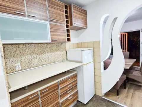 Izdavanje, dvosoban stan, 68m², Stari Aerodrom, Podgorica - image 7