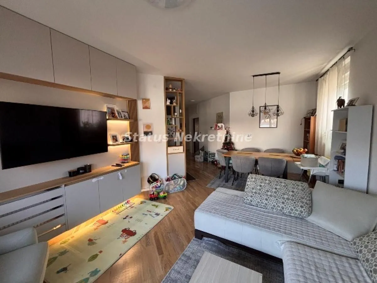 Prodaja, četvorosoban stan, 82m², Telep, Novi Sad Sve Podlokacije