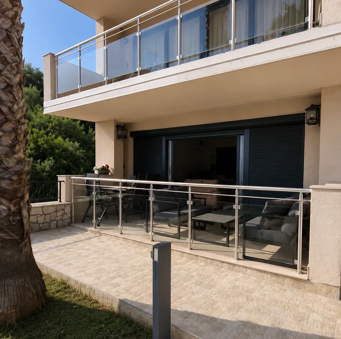 Izdavanje, dvosoban stan, 78m², Pržno, Budva