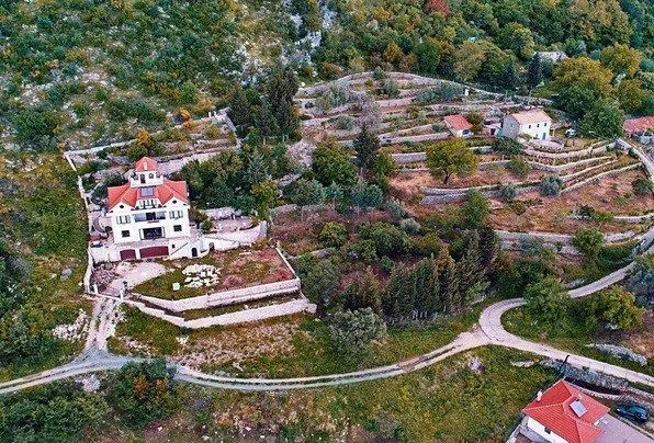 Sale, house, 392m², Sveti Stefan, Budva