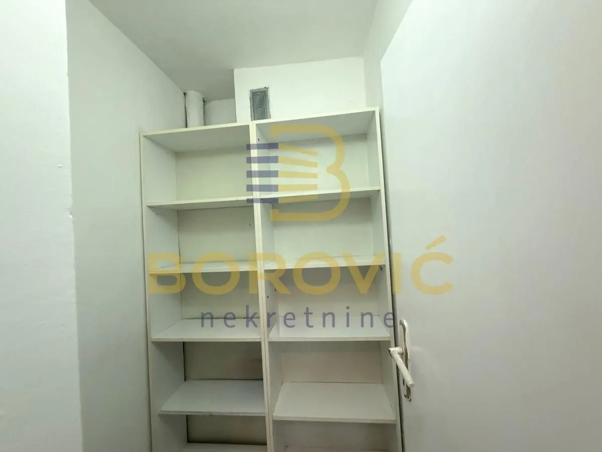 Izdavanje, dvosoban stan, 55m², Voždovac Sve Podlokacije, Beograd