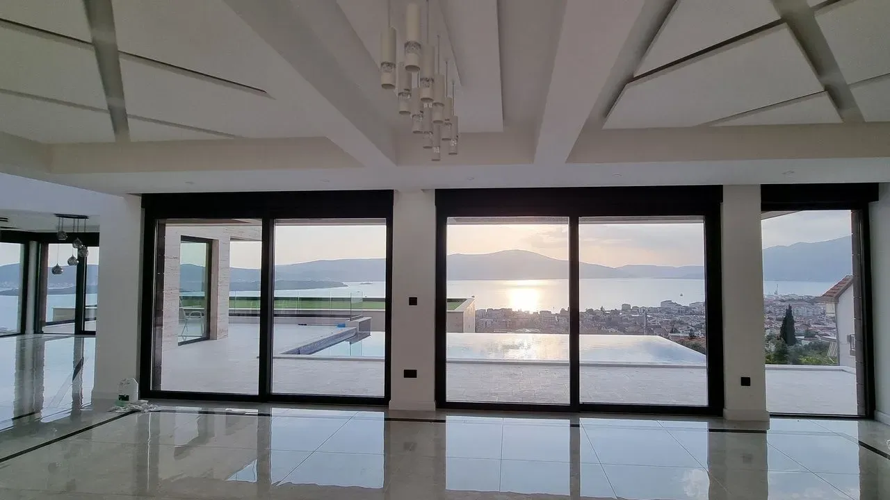 Prodaja, kuća, 490m², Tivat, Crna Gora