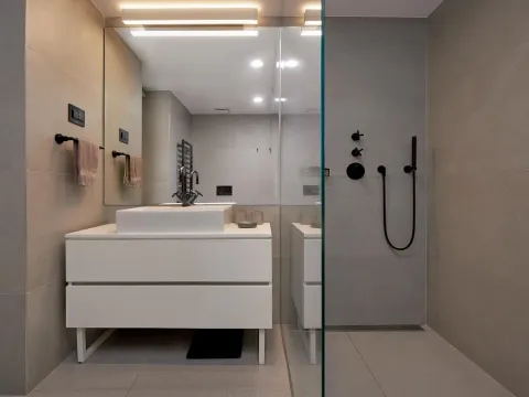 Sale, two bedroom apartment, 100m², Budva, Crna Gora - image 8