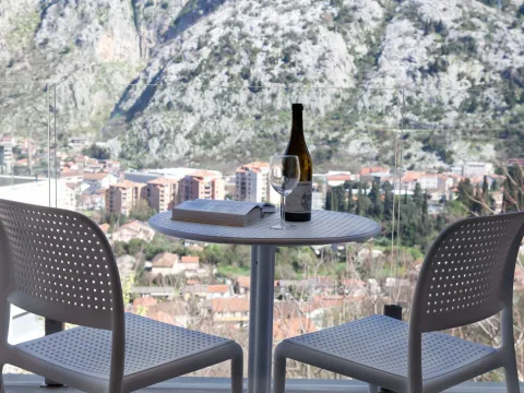 Sale, three bedroom apartment, 73m², Kotor, Crna Gora - image 17