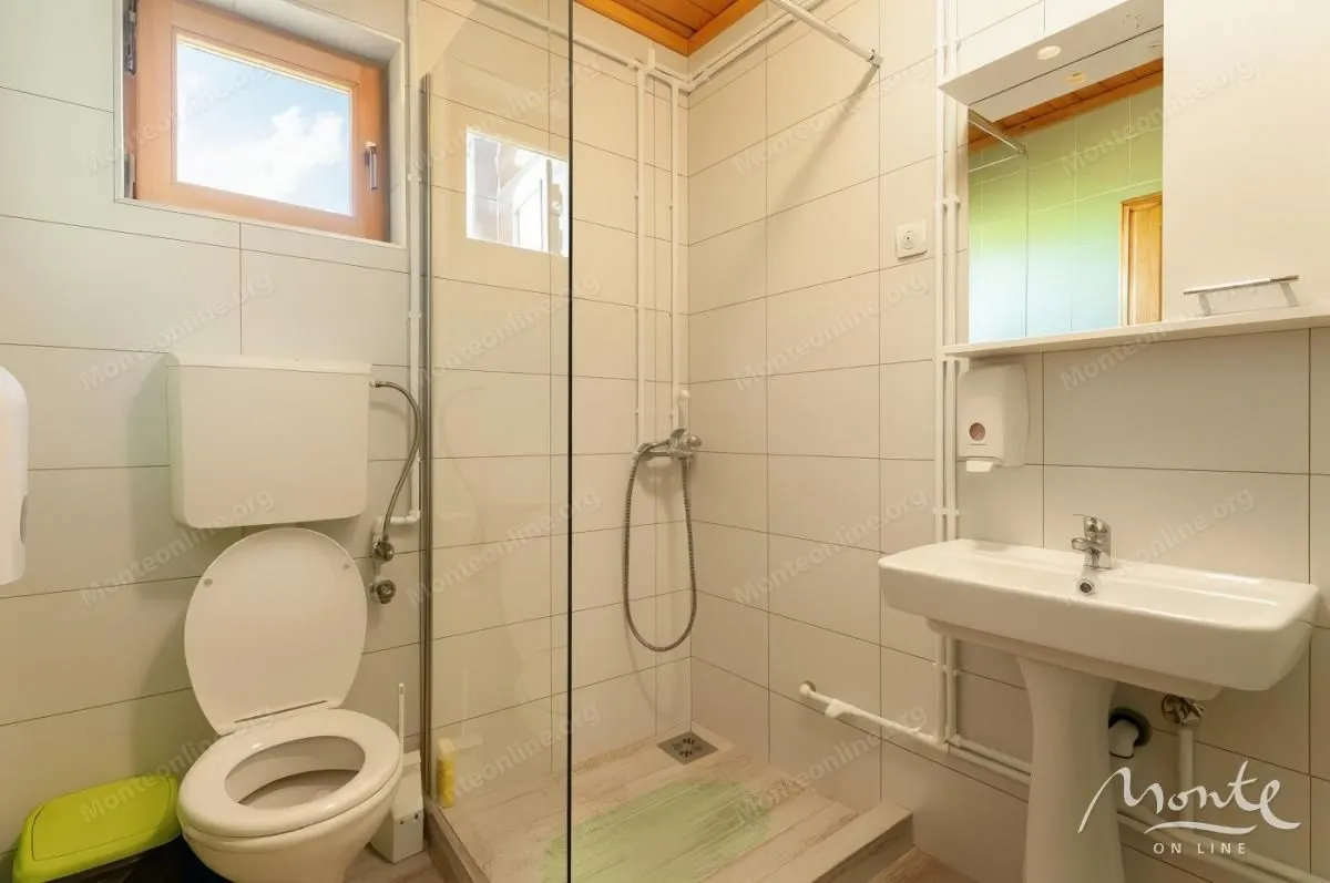 Sale, office space, 480m², Borje, Žabljak