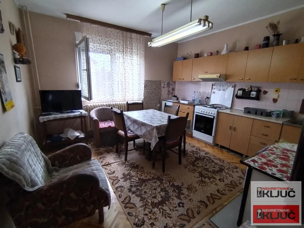 Prodaja, kuća, 148m², Futog, Novi Sad Sve Podlokacije