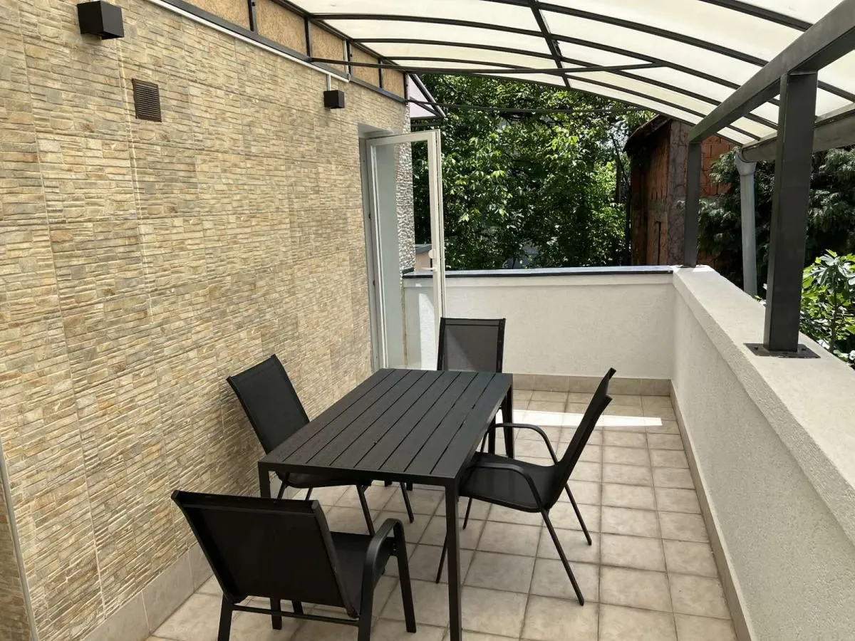 Rent, two bedroom apartment, 39m², Lekino Brdo, Voždovac Sve Podlokacije