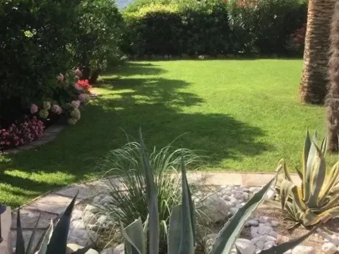 Prodaja, kuća, 240m², Prčanj, Kotor - image 9