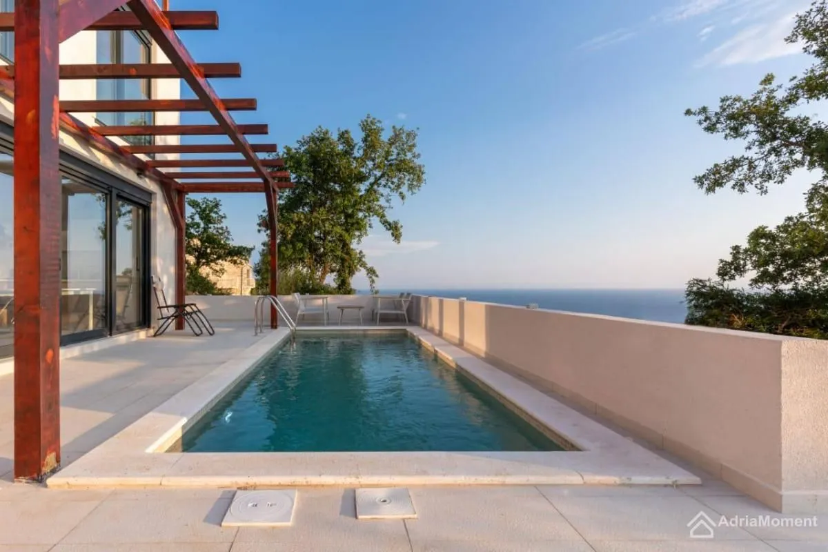 Prodaja, kuća, 113m², Blizikuće, Budva