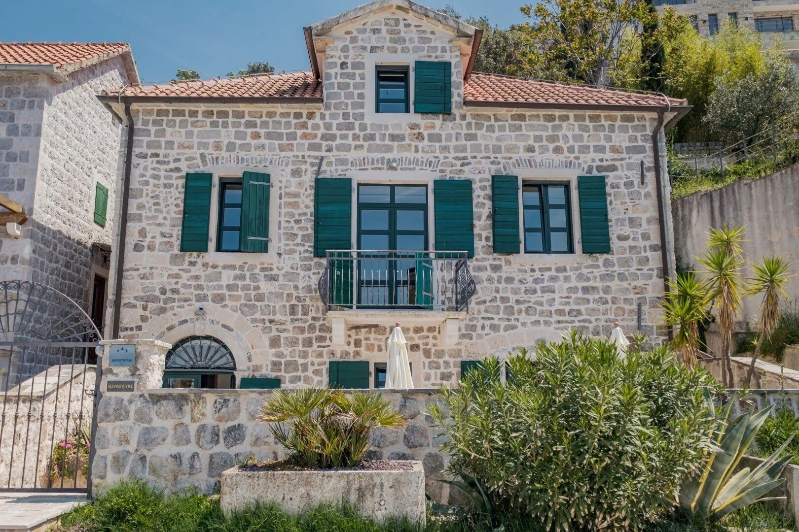 Prodaja, kuća, 220m², Rose, Herceg Novi