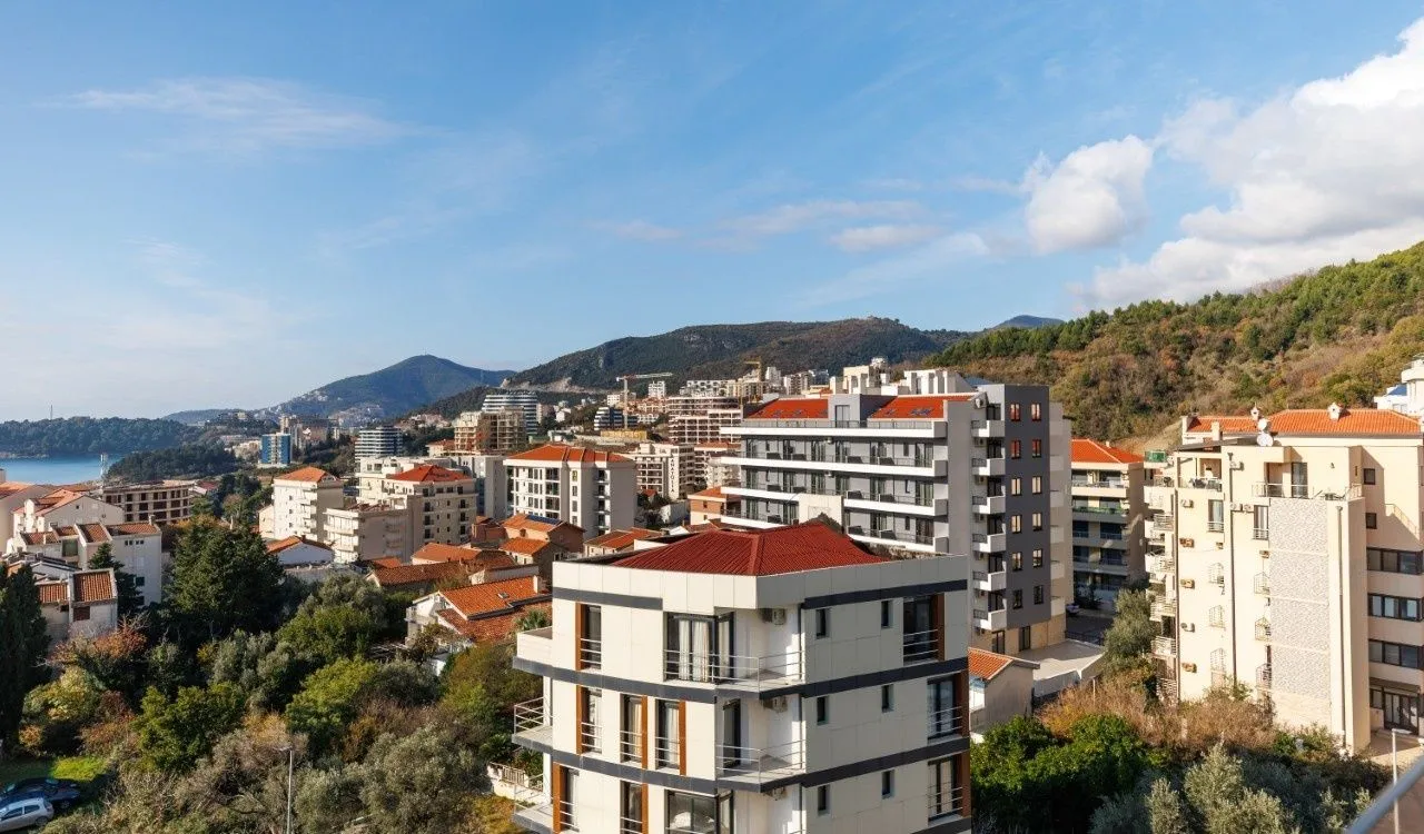 Prodaja, trosoban stan, Bečići, Budva