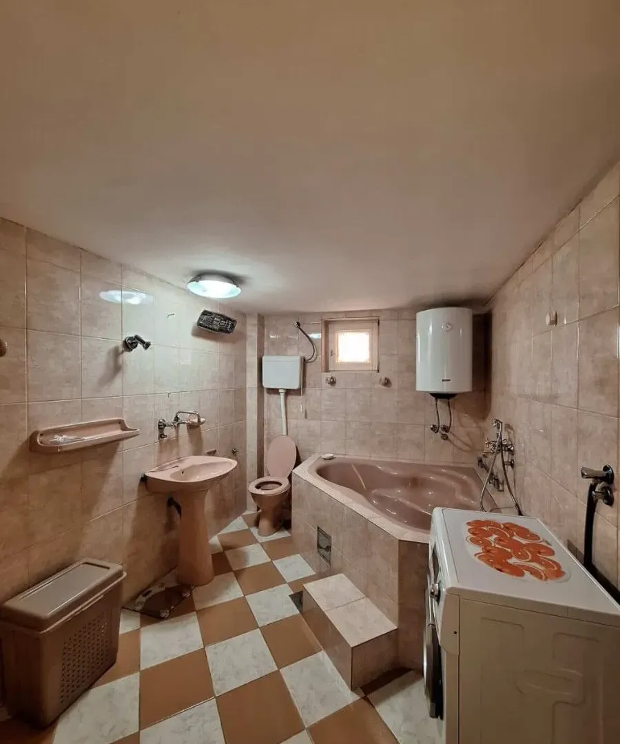 Izdavanje, dvosoban stan, 70m², Donja Gorica, Podgorica