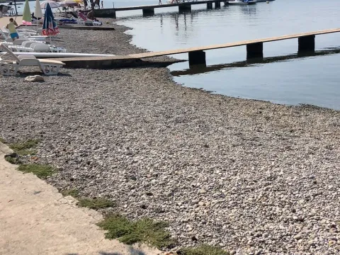 Izdavanje, jednosoban stan, 84m², Tivat, Crna Gora - image 19