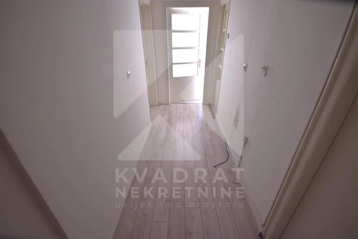 Rent, office space, 85m², Centar, Podgorica