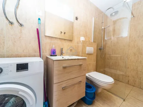 Sale, one bedroom apartment, 29m², Tivat, Crna Gora - image 5