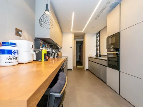 Sale, house, 500m², Podgorica, Crna Gora - image 32