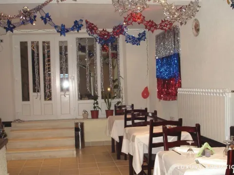 Prodaja, kuća, 670m², Prčanj, Kotor - image 19