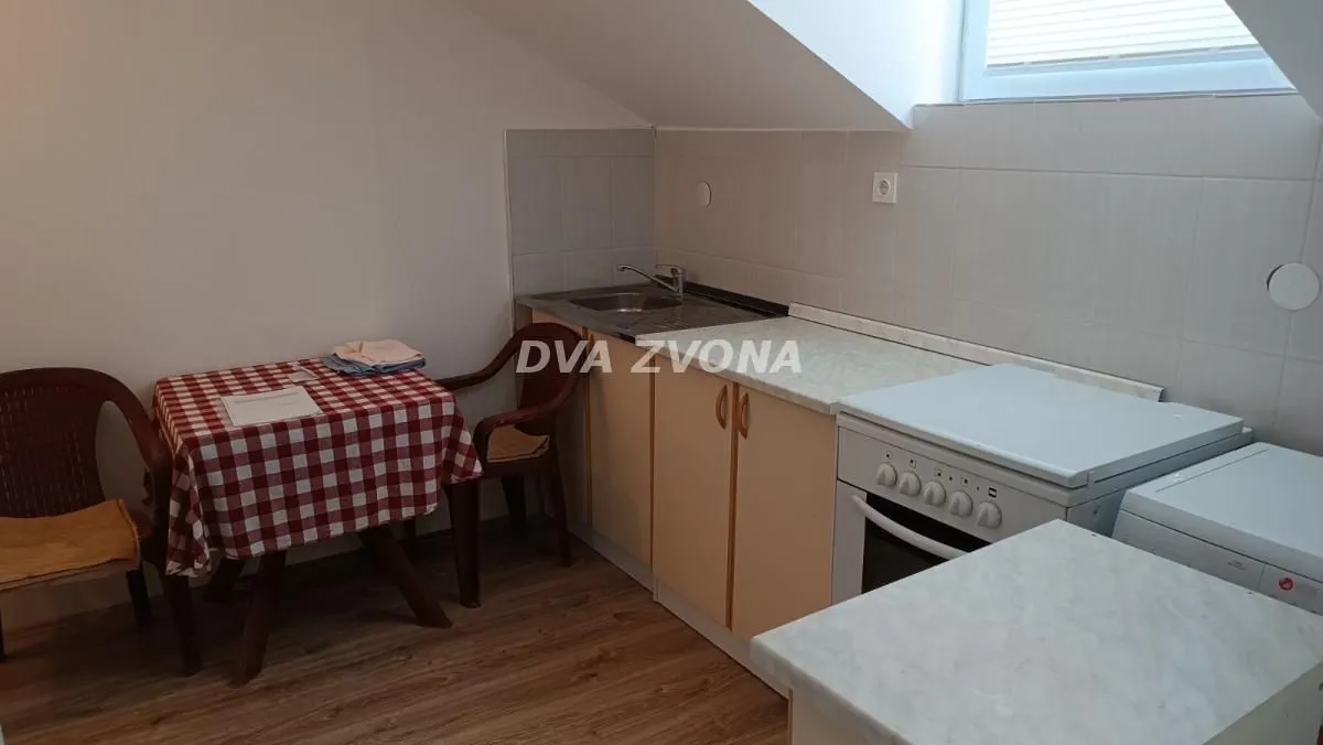 Prodaja, dvosoban stan, 38m², Sremska Kamenica, Petrovaradin