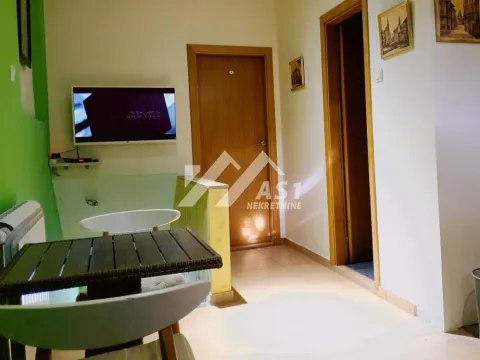 Rent, two bedroom apartment, 35m², Centar, Novi Sad - image 10