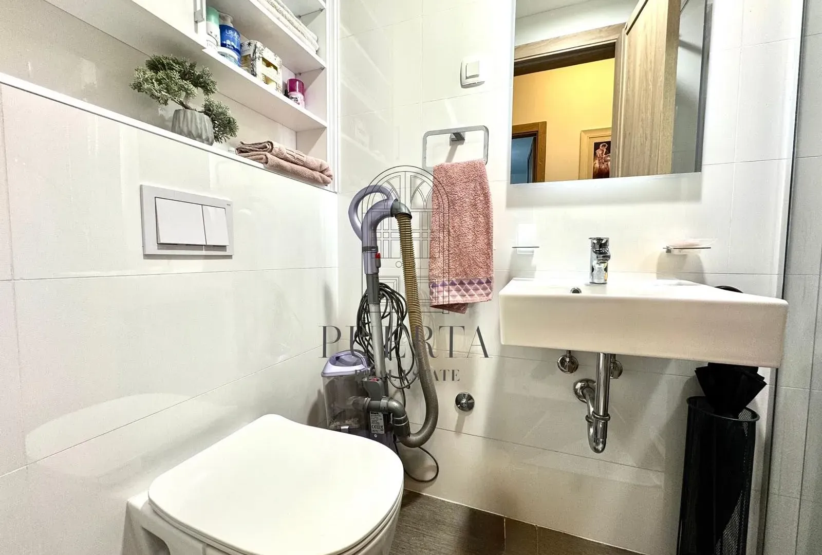 Rent, two bedroom apartment, 69m², Master Kvart, Podgorica
