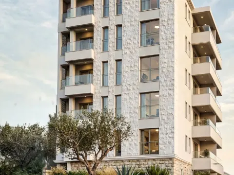 Prodaja, jednosoban stan, 42m², Podkošljun, Budva - image 4