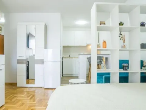 Izdavanje, jednosoban stan, 28m², Podbara, Novi Sad Sve Podlokacije - image 3