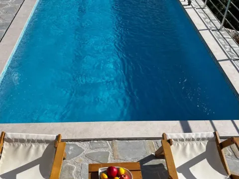 Izdavanje, kuća, 63m², Krimovica, Kotor - image 5