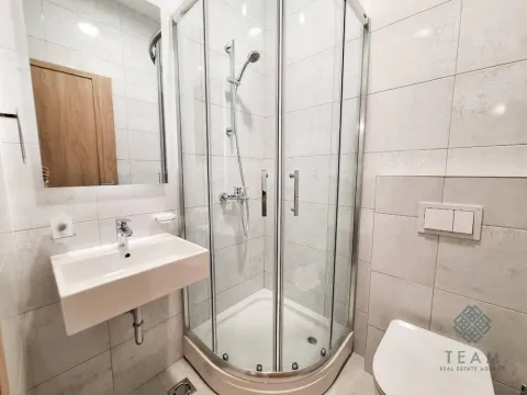 Rent, four bedroom apartment, 136m², Master Kvart, Podgorica - image 9