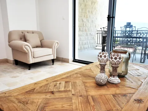 Prodaja, dvosoban stan, 82m², Risan, Kotor - image 7