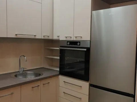 Izdavanje, jednosoban stan, 45m2, Zabjelo, Podgorica