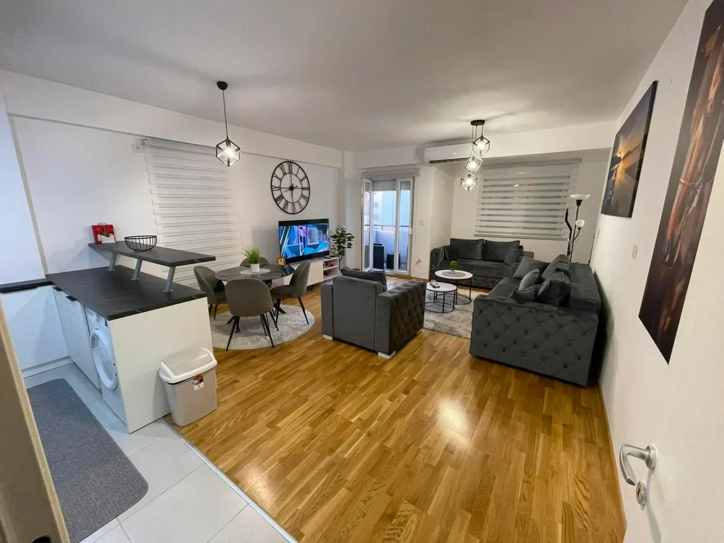 Izdavanje, dvosoban stan, 75m², Zabjelo, Podgorica