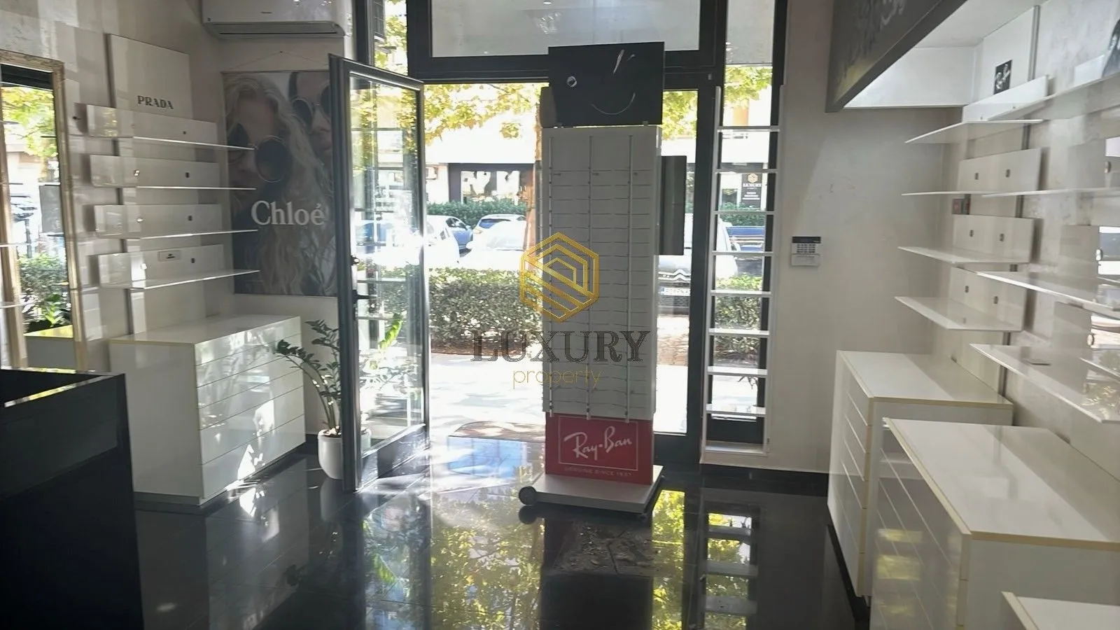 Rent, office space, 33m², City Kvart, Podgorica