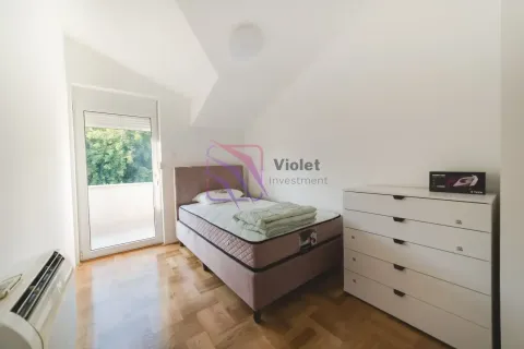 Rent, two bedroom apartment, 72m², Momišići, Podgorica - image 10