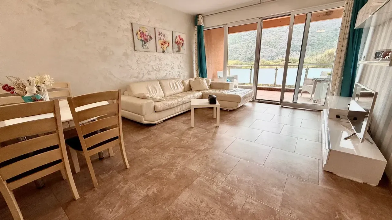 Sale, two bedroom apartment, 68m², Bečići, Budva