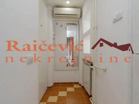 Rent, studio apartment, 35m², Kalenić Pijaca, Vračar Sve Podlokacije - image 12
