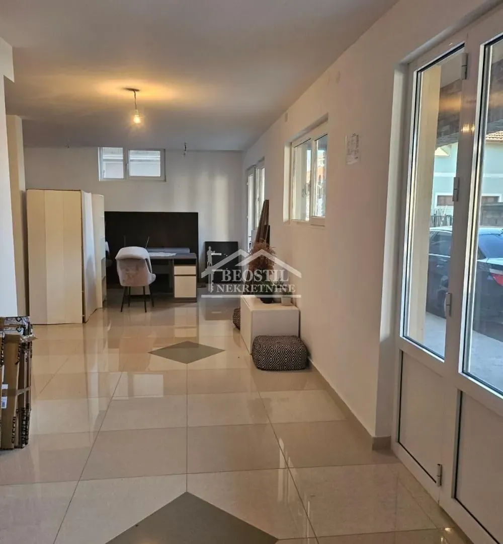 Rent, office space, 137m², Višnjica, Palilula Sve Podlokacije