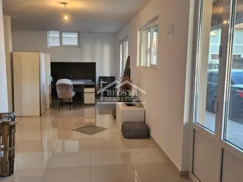 Rent, office space, 137m², Višnjica, Palilula Sve Podlokacije - image 2