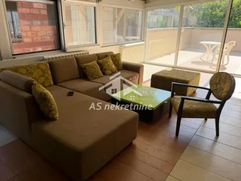 Izdavanje, stan, 170m², Savski Venac, Beograd - image 25