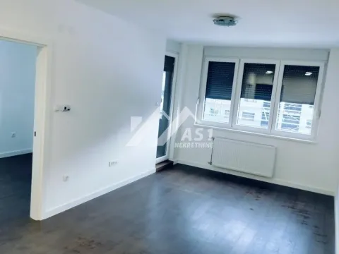 Rent, one bedroom apartment, 37m², Novo naselje, Novi Sad - image 2