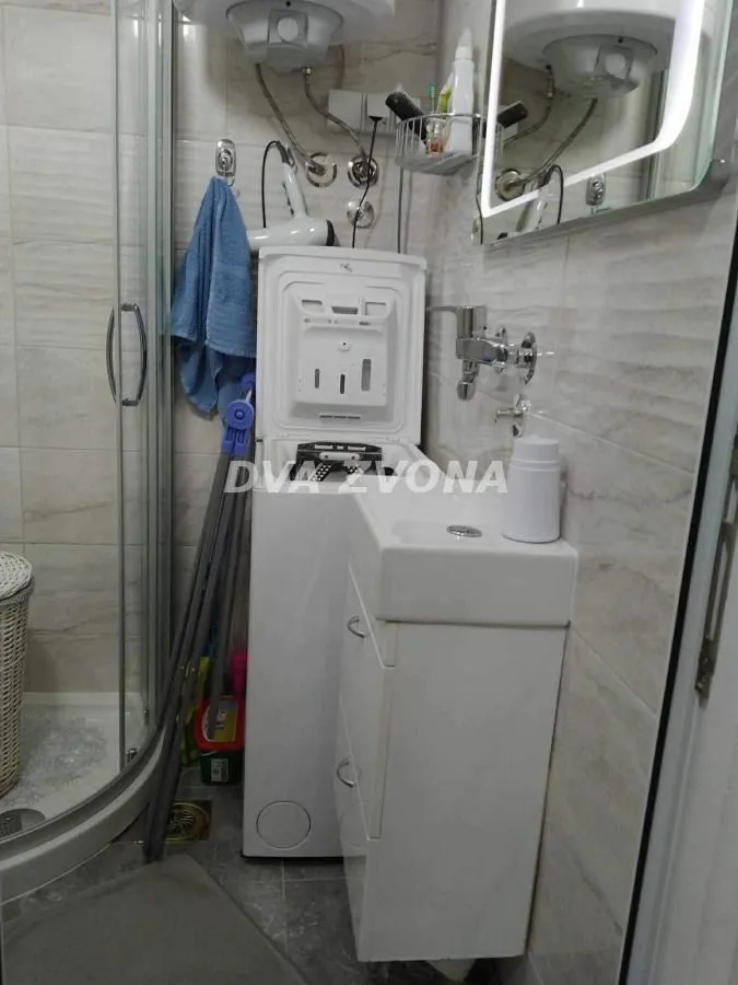 Prodaja, jednosoban stan, 32m², Detelinara, Novi Sad Sve Podlokacije