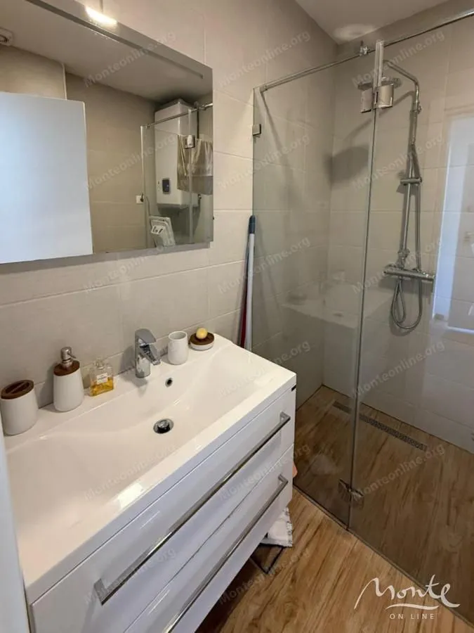 Sale, studio apartment, 38m², Dobre Vode, Bar
