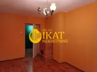 Prodaja, trosoban stan, 65m², Vračar Sve Podlokacije, Beograd - image 1