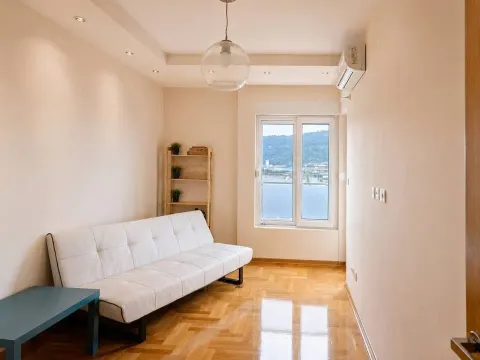 Sale, four bedroom apartment, 148m², Centar, Bar - image 8