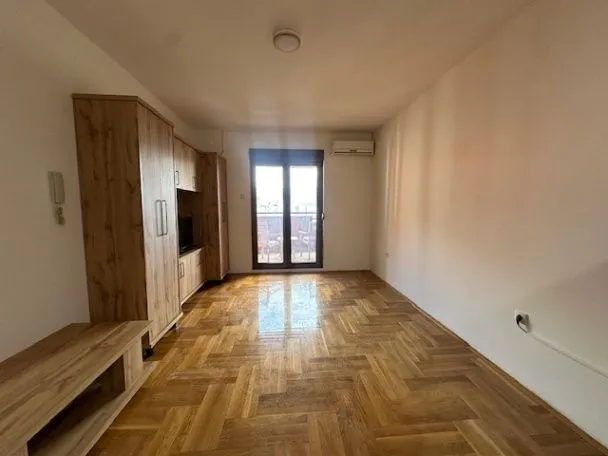 Sale, studio apartment, 33m², Tuški Put, Podgorica