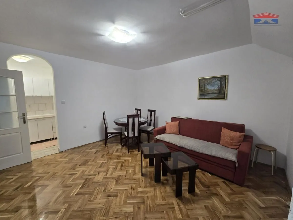 Izdavanje, dvosoban stan, 49m², Podbara, Novi Sad Sve Podlokacije