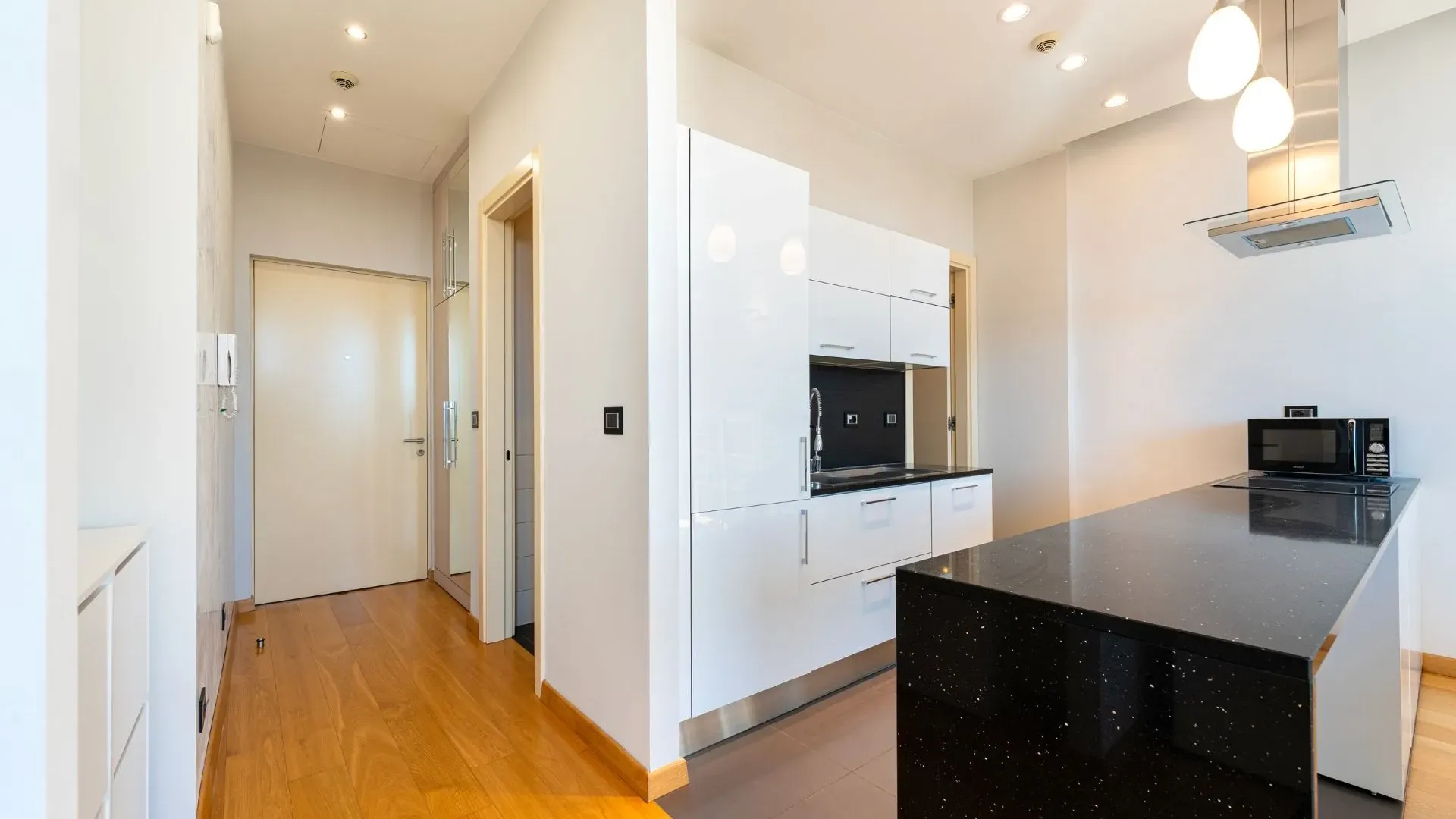 Rent, two bedroom apartment, 94m², Kod Capital Plaze, Podgorica