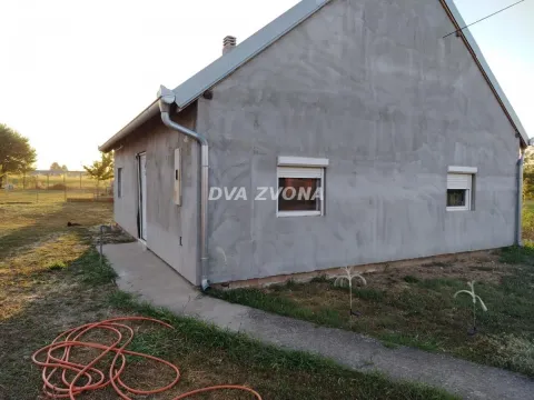Prodaja, kuća, 72m², Krčedin, Inđija - image 2