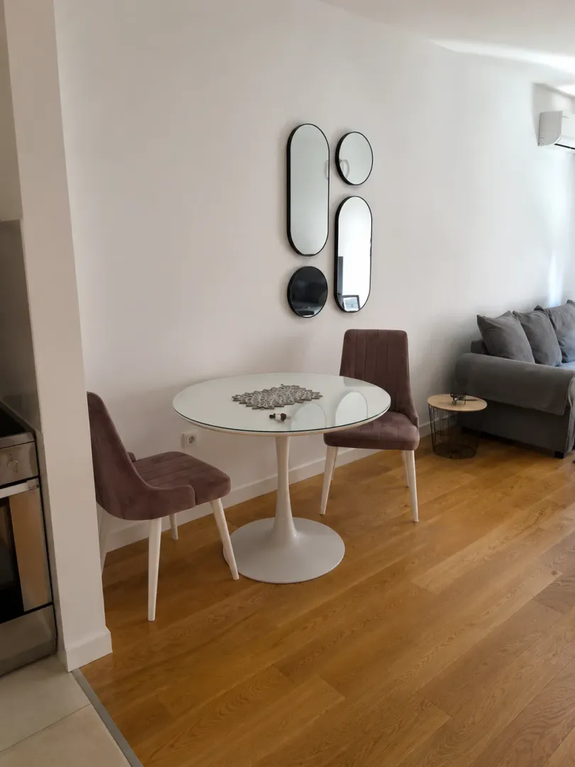 Prodaja, jednosoban stan, 40m², Central Point, Podgorica