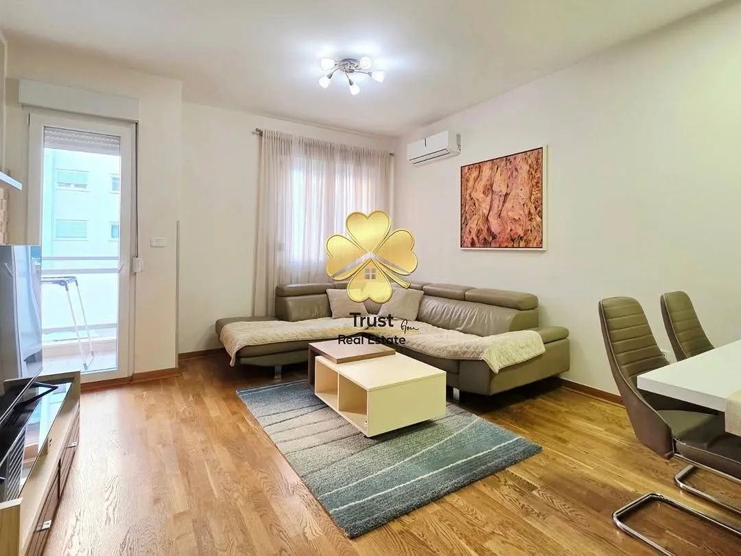 Izdavanje, dvosoban stan, 70m², City Kvart, Podgorica